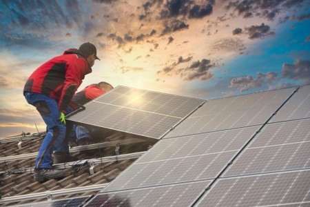Comment optimiser votre investissement dans les panneaux solaires ?